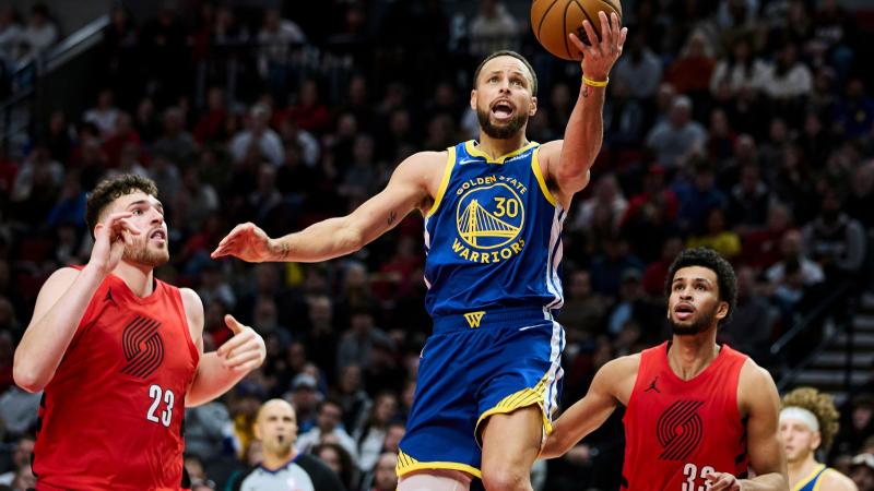 詹姆斯关键上篮助球队锁胜（詹姆斯关键上篮定胜负）