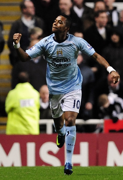 轰33+5+9创新高，4号秀真不得了！弗拉格别以为你的最佳新秀稳了（33+5+9创生涯新高，四号秀太能打！弗拉格的最佳新秀悬了）