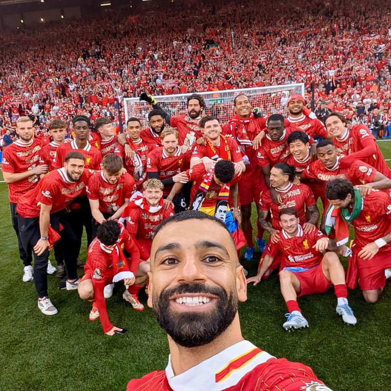 马内：C罗和我在电视里了解的一样；离开利物浦是走出舒适区（马内：我和C罗只在电视上认识；离开利物浦是为了走出舒适区）