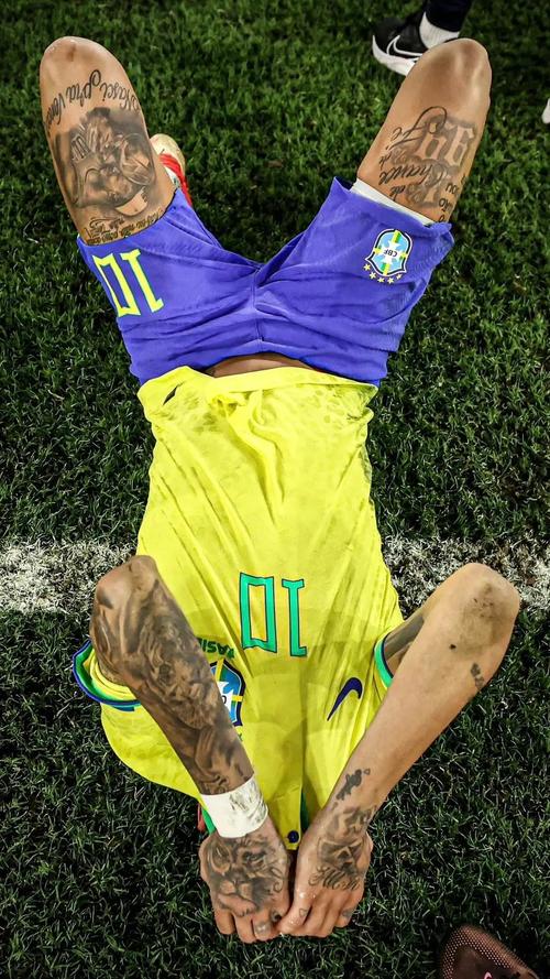 加斯佩里尼：我们必须专注到比赛最后一刻，而不是急着去洗澡（加斯佩里尼：注意力要坚持到终场哨，而非急着去洗澡）