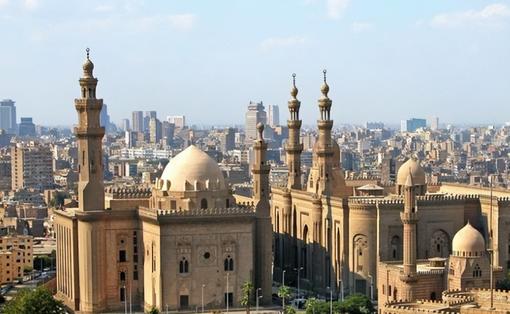 成都球迷怒喷自家球员：球迷和谁有仇你们就输谁，我们要不要脸？（成都球迷怒斥本队球员：球迷和谁结仇你们就输谁，丢不丢人？）