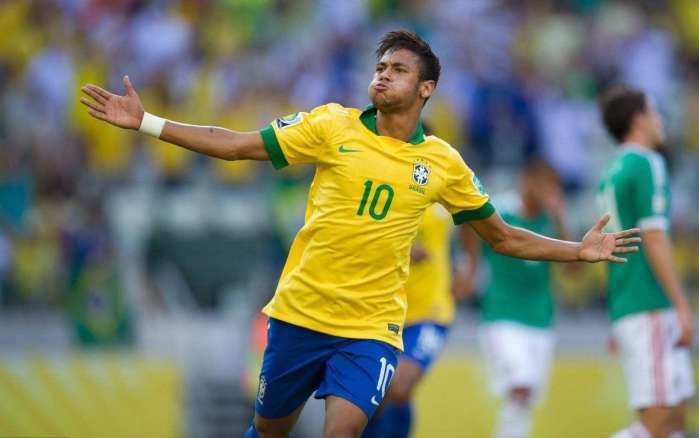 英媒：日本侵略者照片事件是个失误，布莱顿和英超此前都不了解此事（英媒：“日本侵略者照片”风波系疏忽，布莱顿与英超此前均不知情）